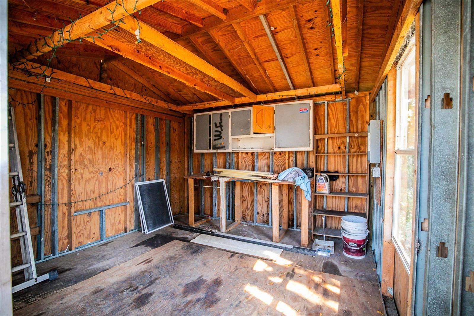 DE SOTO LAKES - Residential