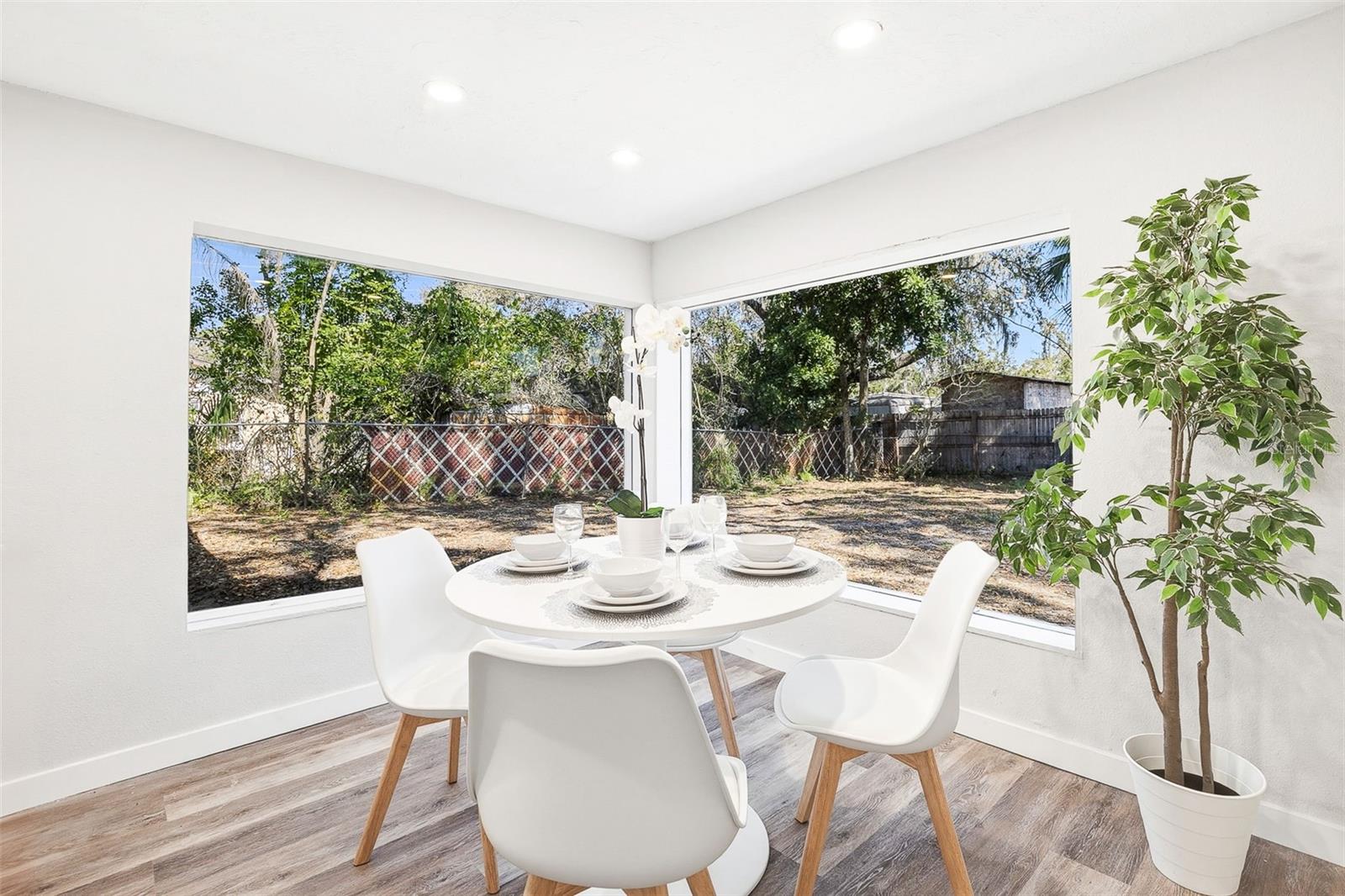 DE SOTO LAKES - Residential