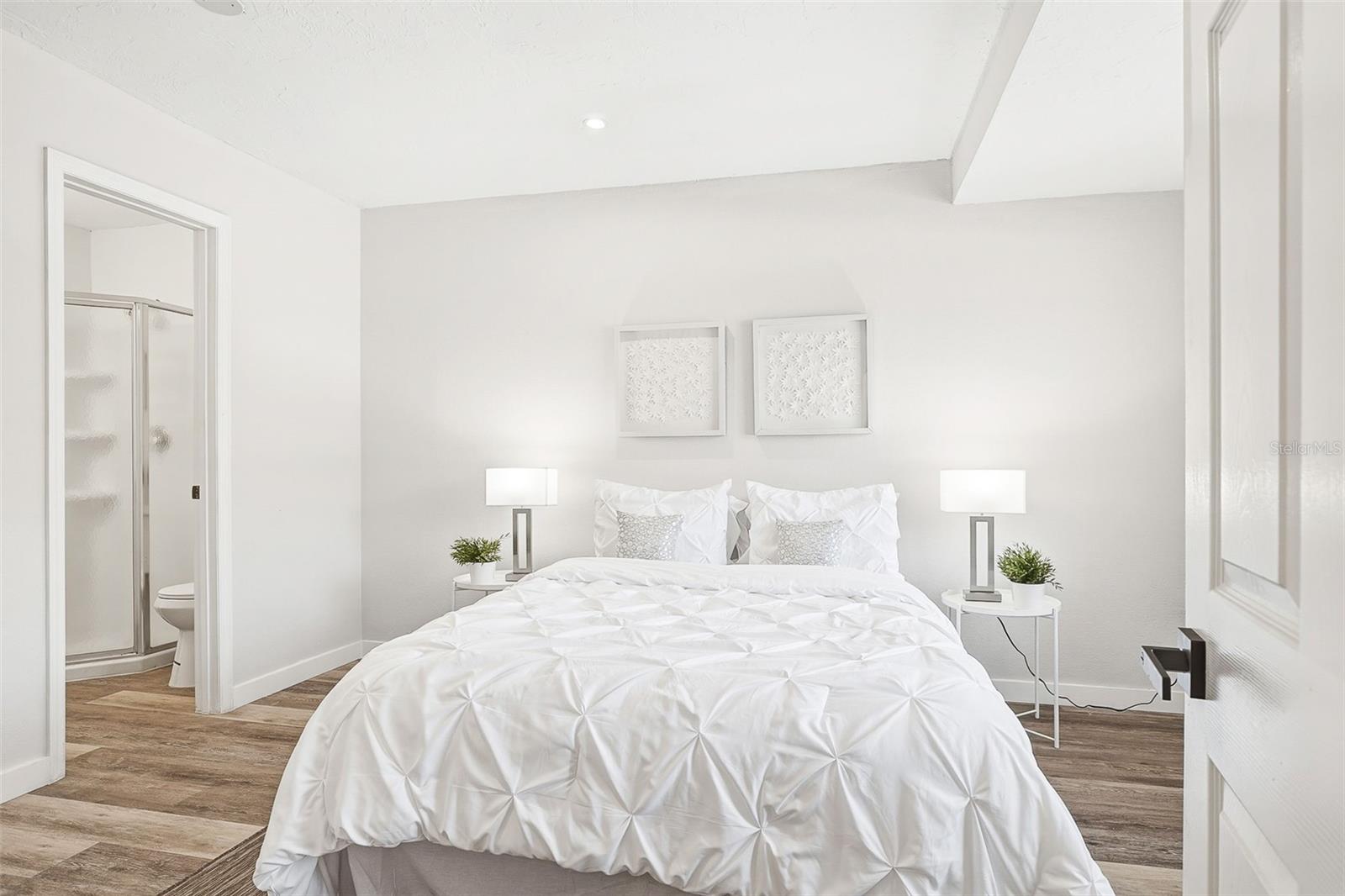 DE SOTO LAKES - Residential