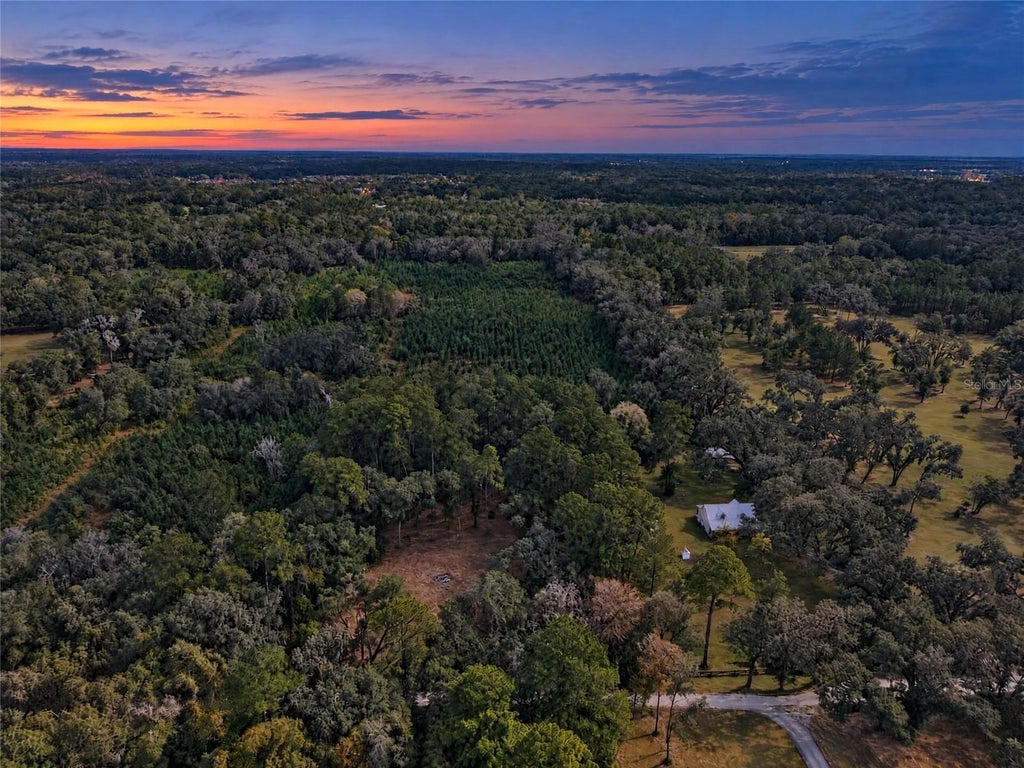 Photo of 2425 NW 162nd Street, Newberry, FL 32669 (MLS # GC544251)