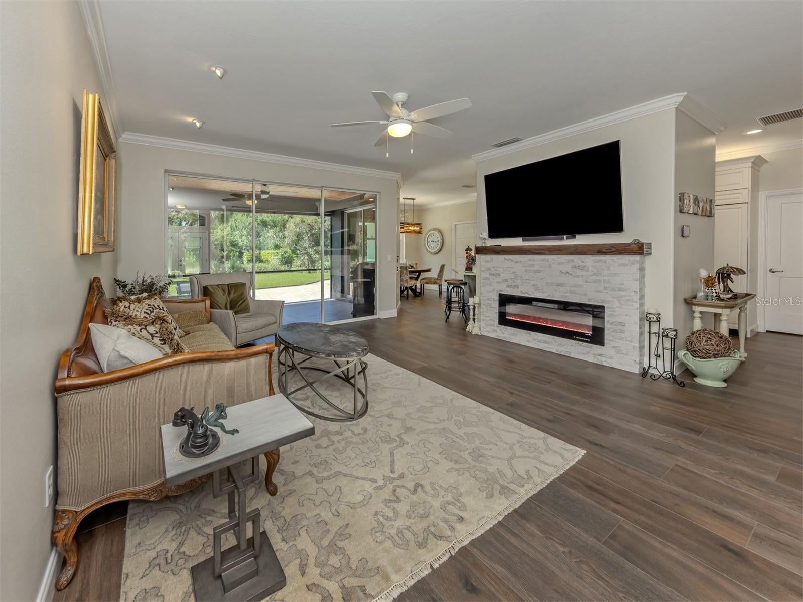 143 WAYFOREST DRIVE, VENICE, FL, 34292 4 143 WAYFOREST DRIVE