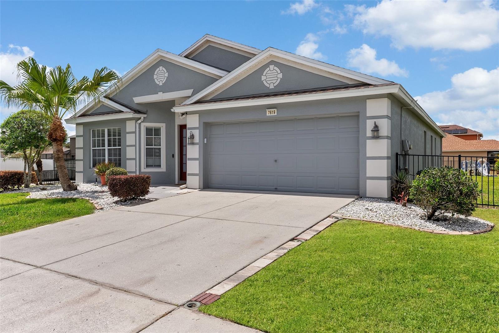 7619 CRESCENT PALM DRIVE