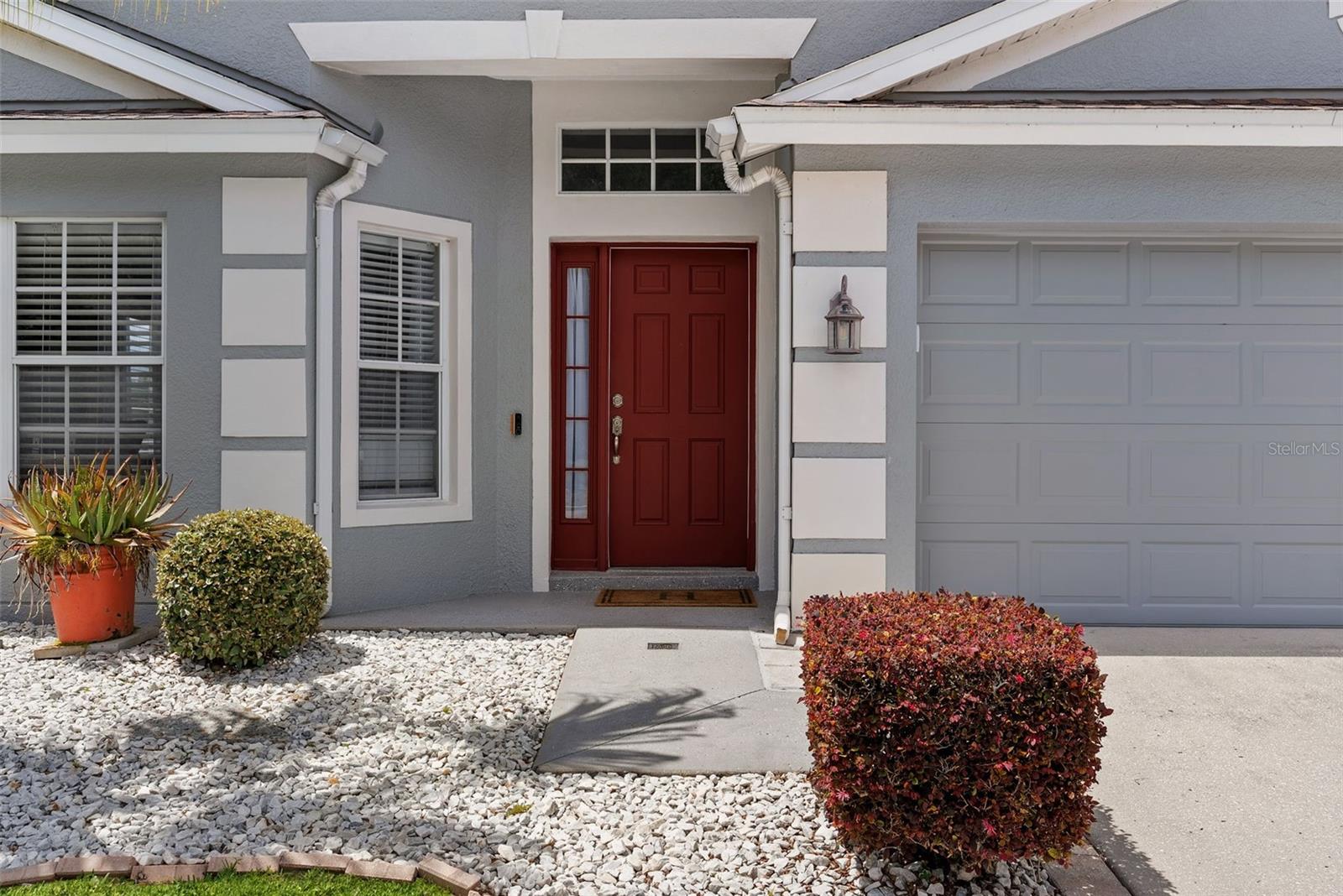 7619 CRESCENT PALM DRIVE