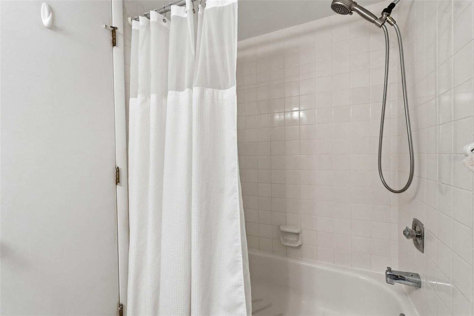 EAST LAKE WOODLANDS CYPRESS ESTATES - Residential