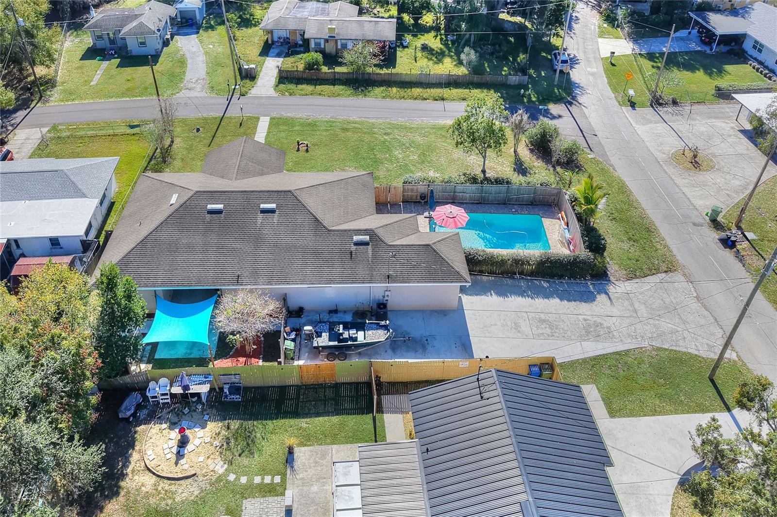 LAKE HOWARD COVE PINES N SEC REP - Residential