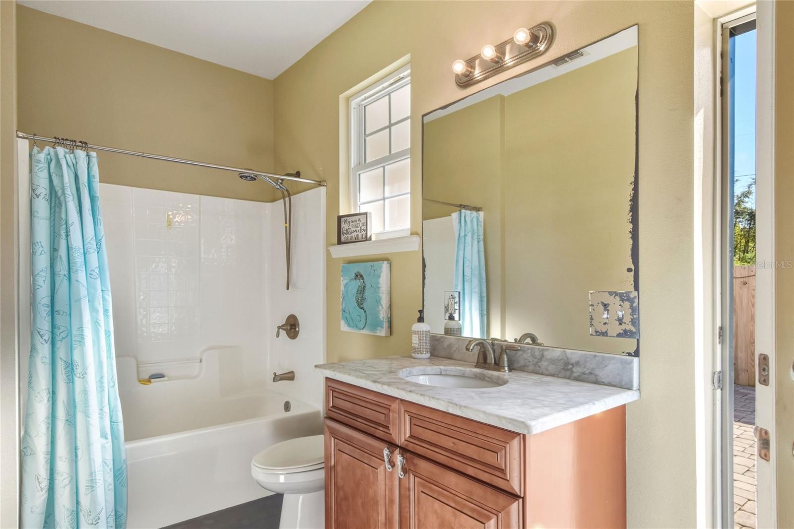 LAKE HOWARD COVE PINES N SEC REP - Residential