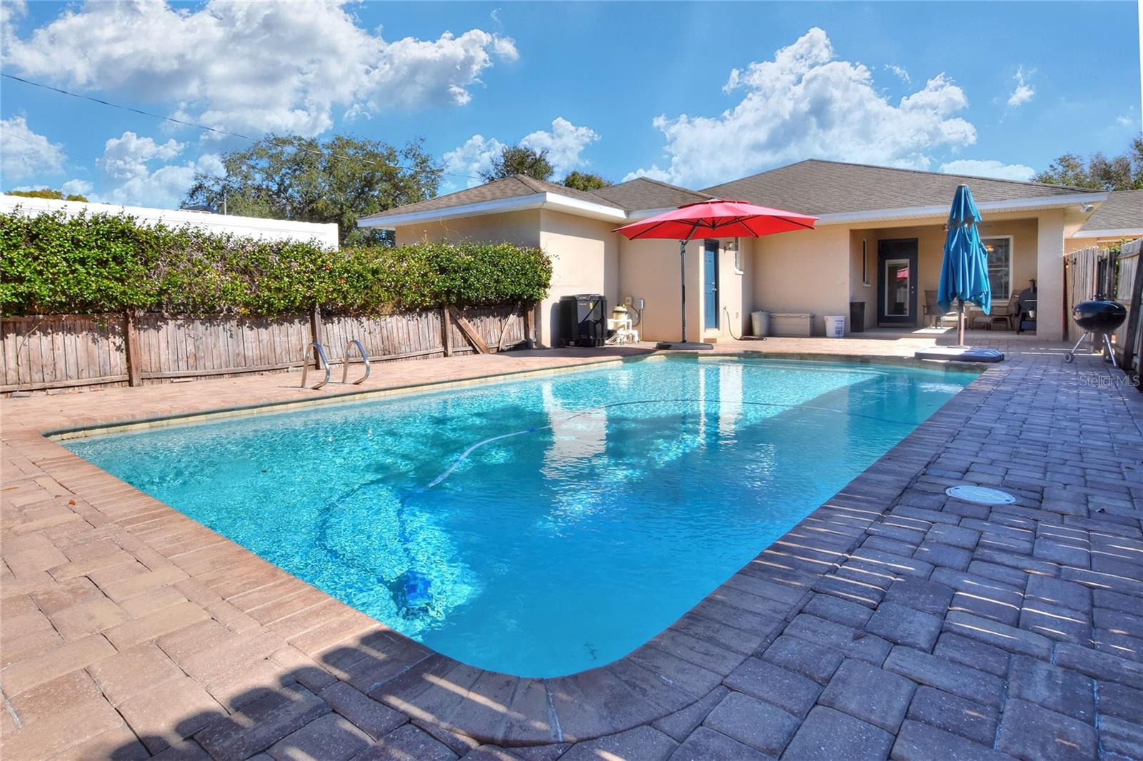 LAKE HOWARD COVE PINES N SEC REP - Residential