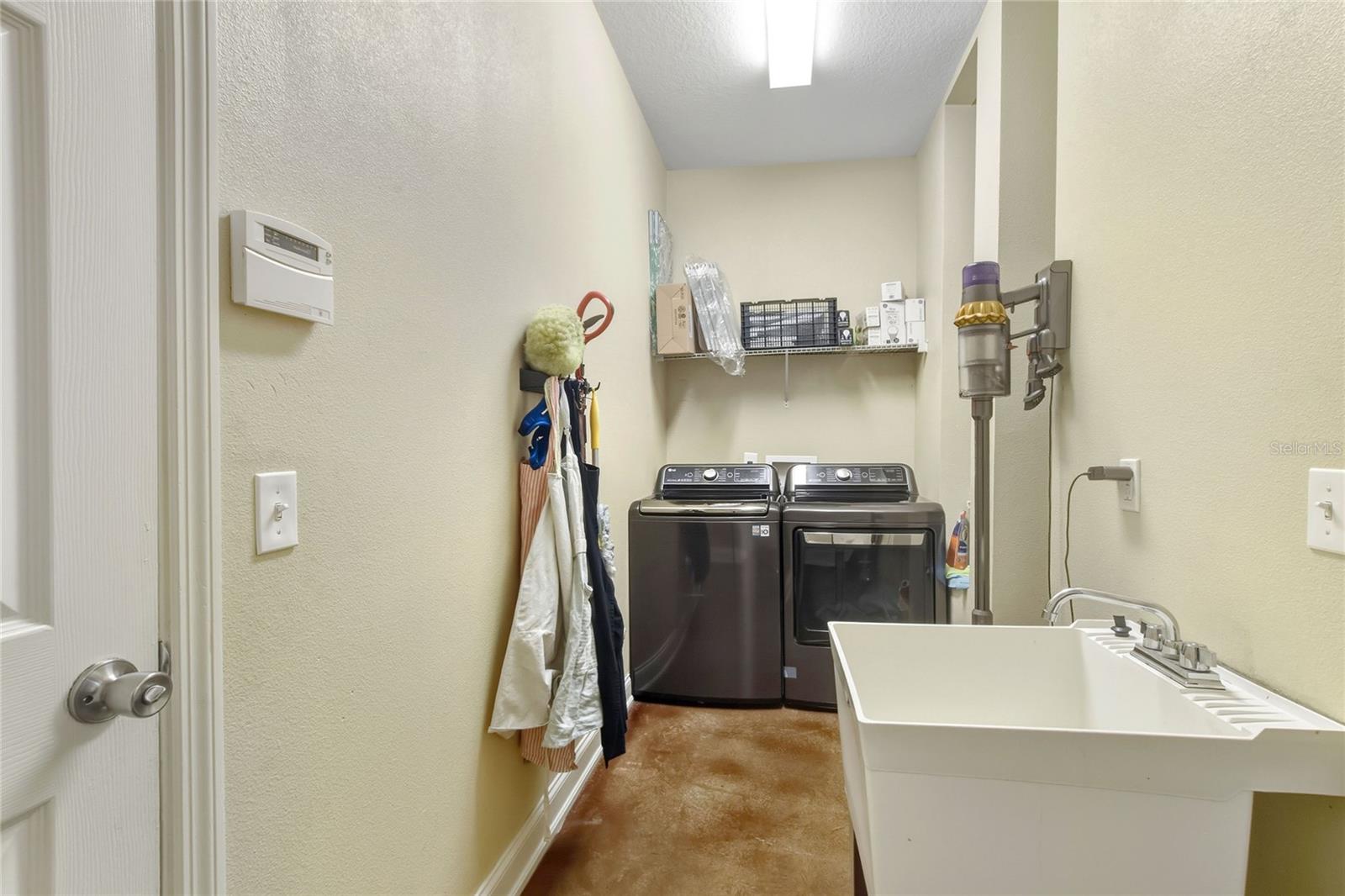 LAKE HOWARD COVE PINES N SEC REP - Residential