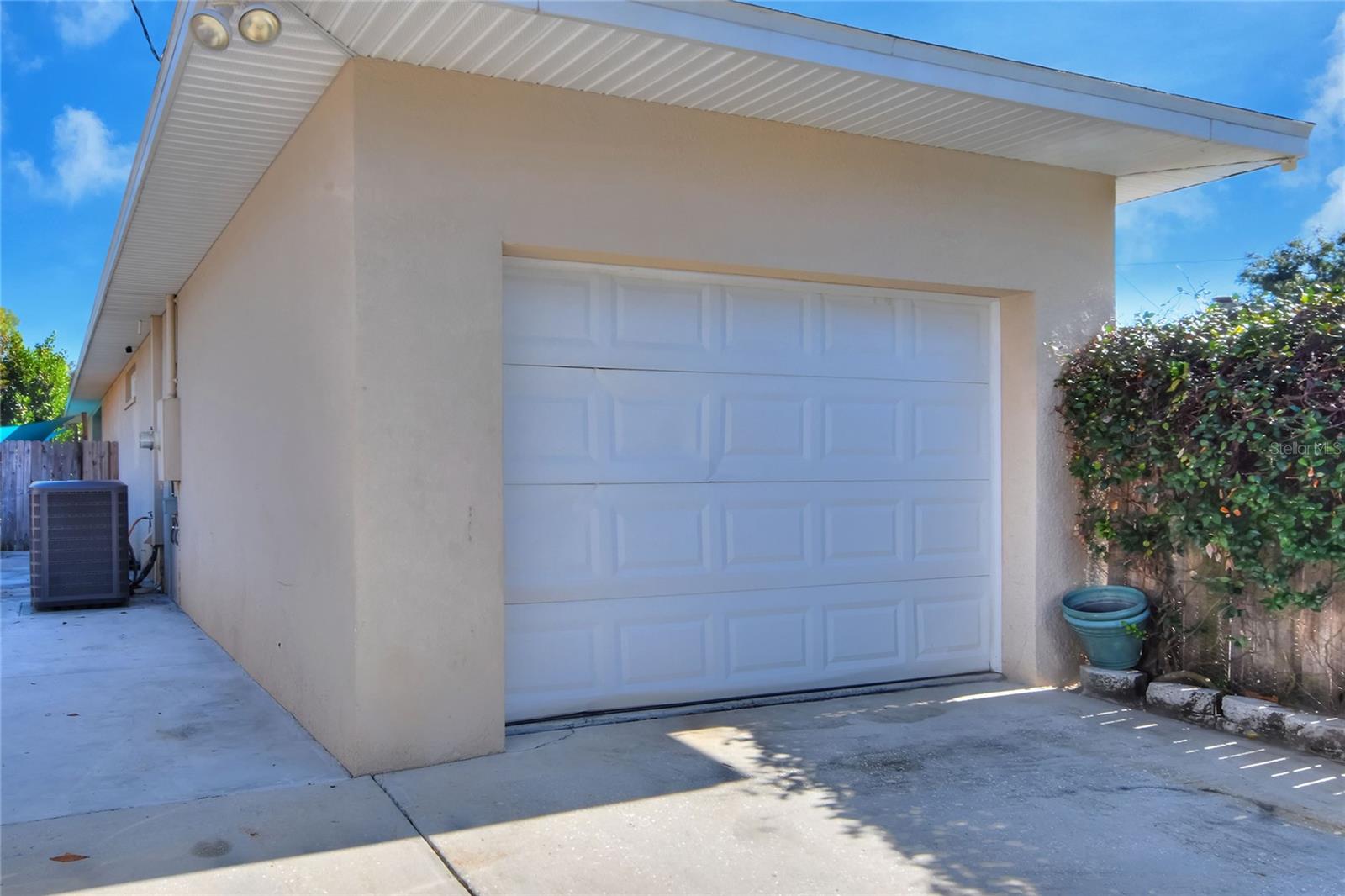 LAKE HOWARD COVE PINES N SEC REP - Residential