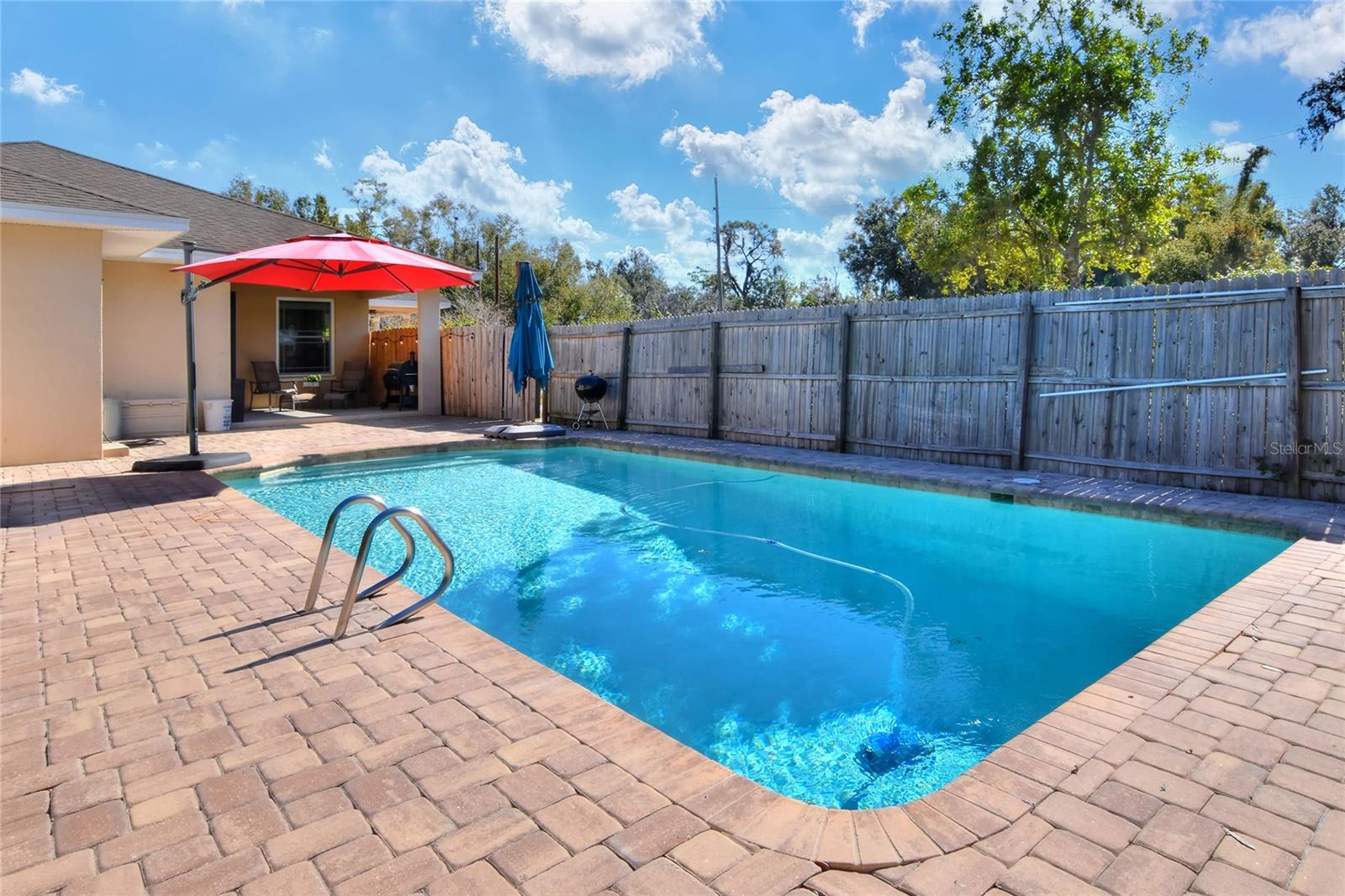 LAKE HOWARD COVE PINES N SEC REP - Residential