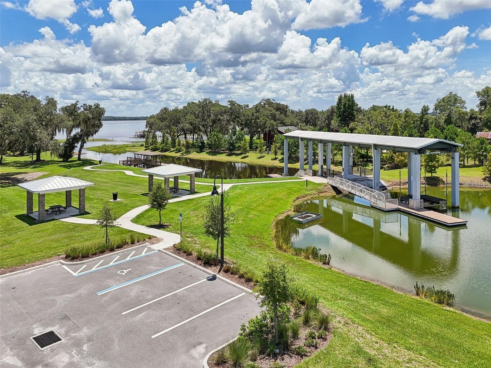 HANOVER LAKES PH 4 - Residential