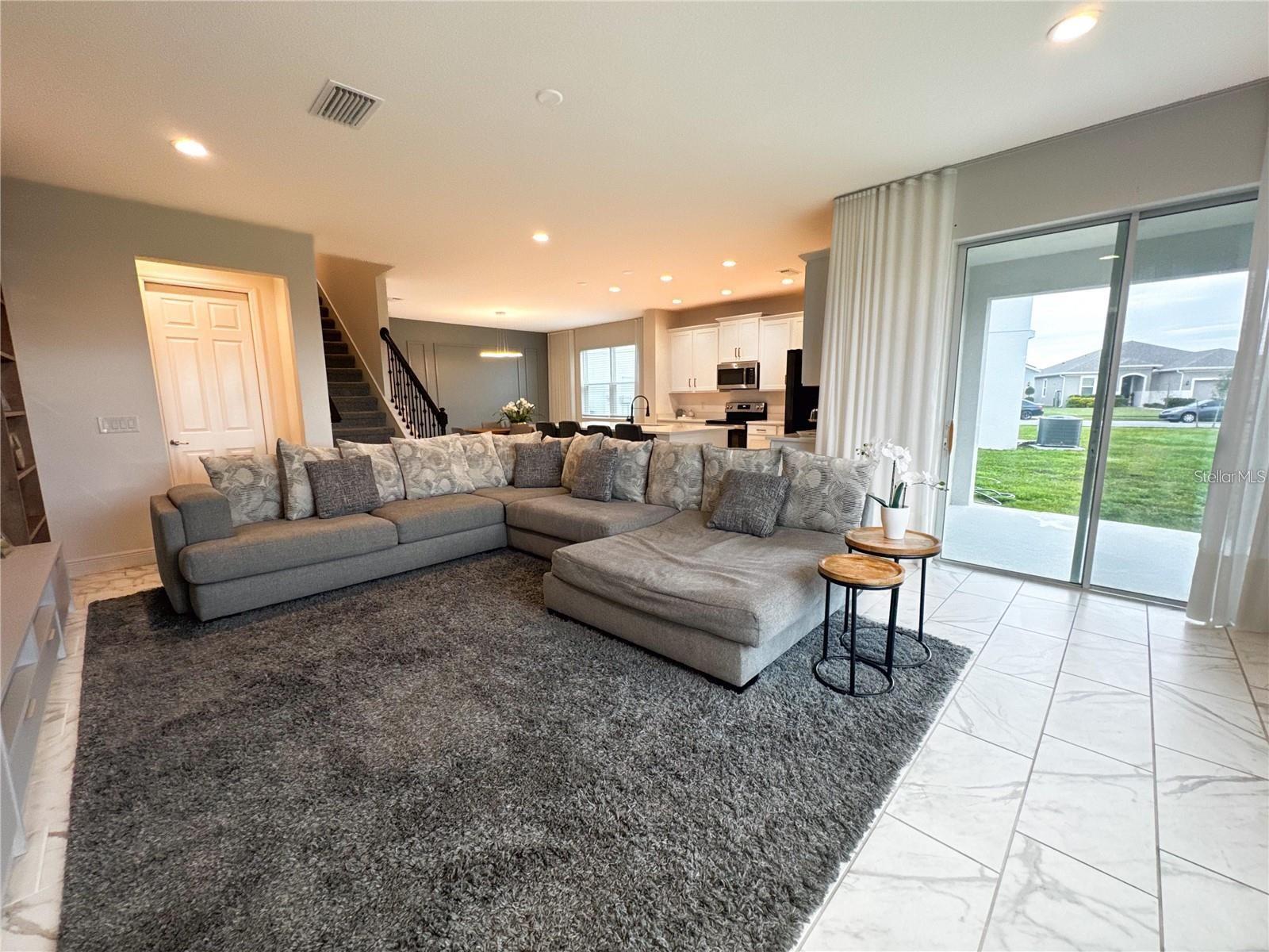 HANOVER LAKES PH 4 - Residential