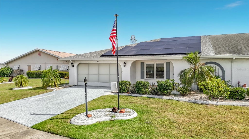 Photo of 905 Bluewater Drive, Sun City Center, FL 33573 (MLS # TB8557748)