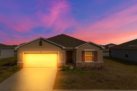 Photo of 221 Aquamarine Lane, Kissimmee, FL 34758 (MLS # G5104736)