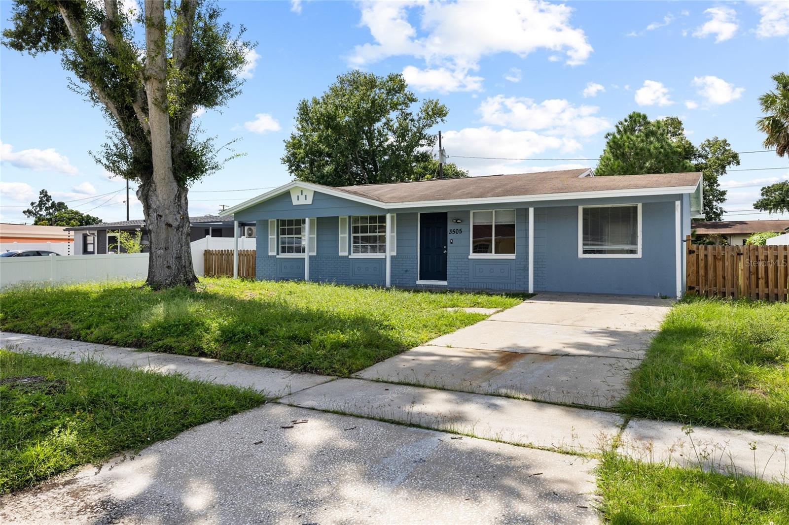 3505 LIBBY LOOP