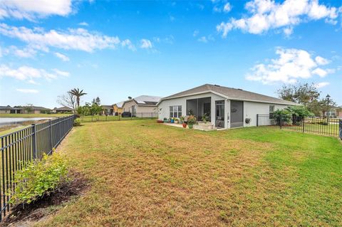 A home in PARRISH