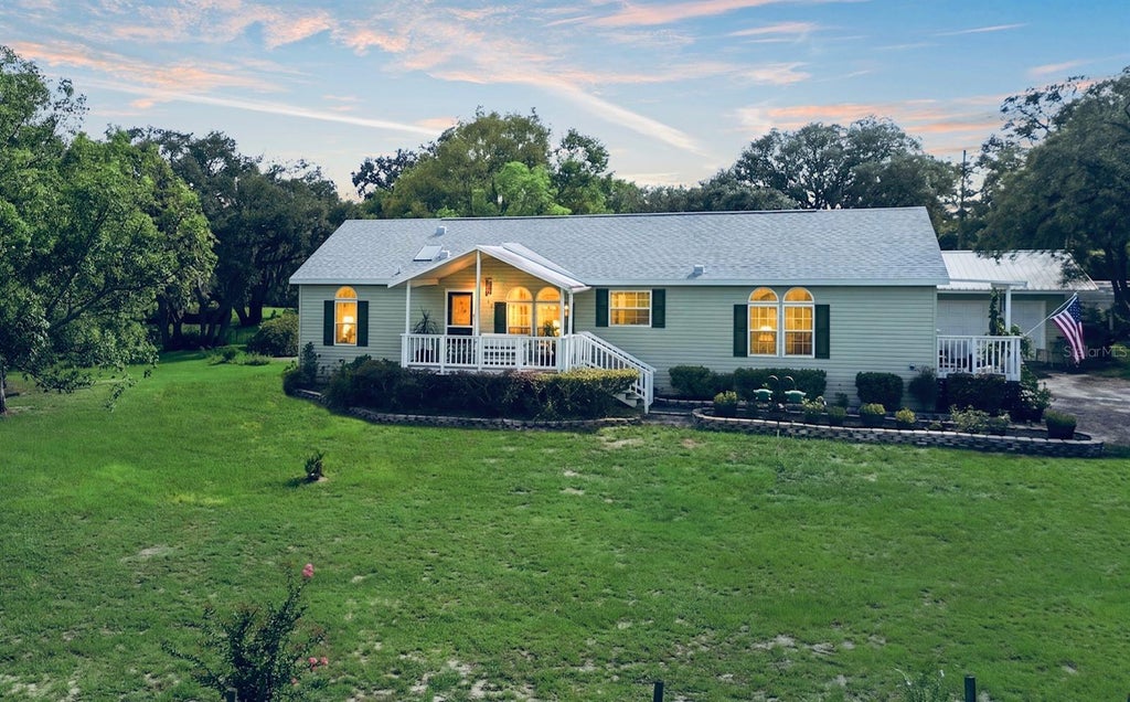 Photo of 5450 W Knoxville Lane, Dunnellon, FL 34433 (MLS # OM731380)