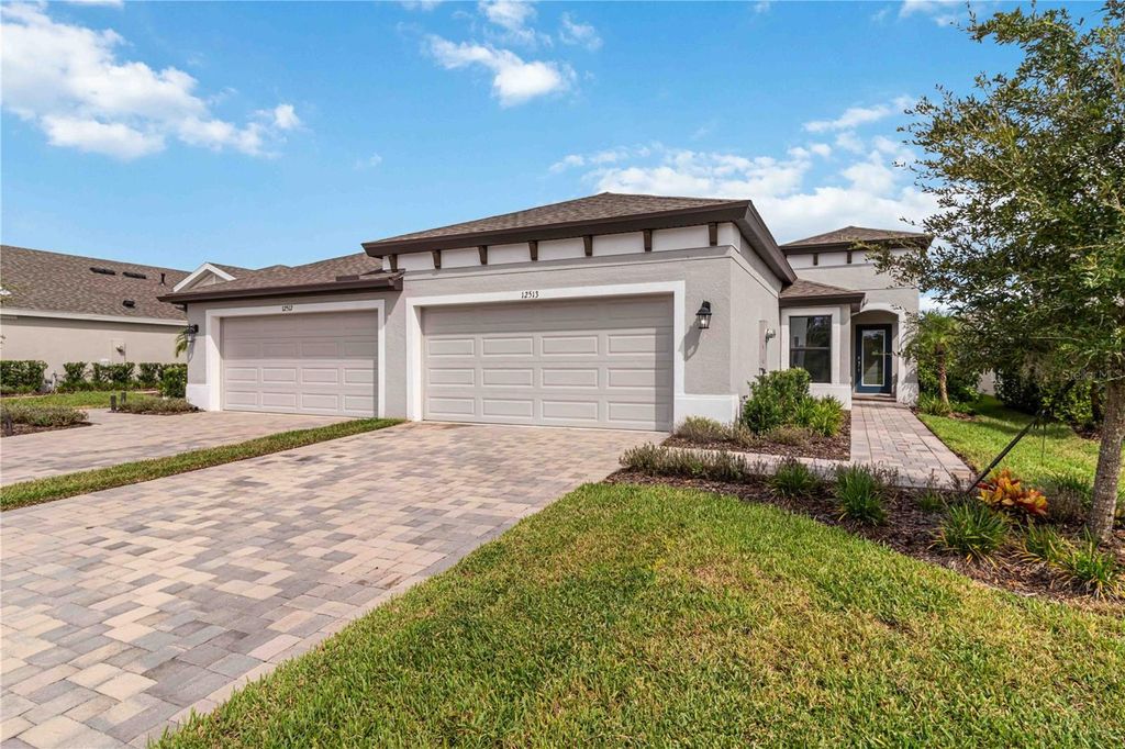 Photo of 12513 Oak Hill Way, Parrish, FL 34219 (MLS # A4666186)