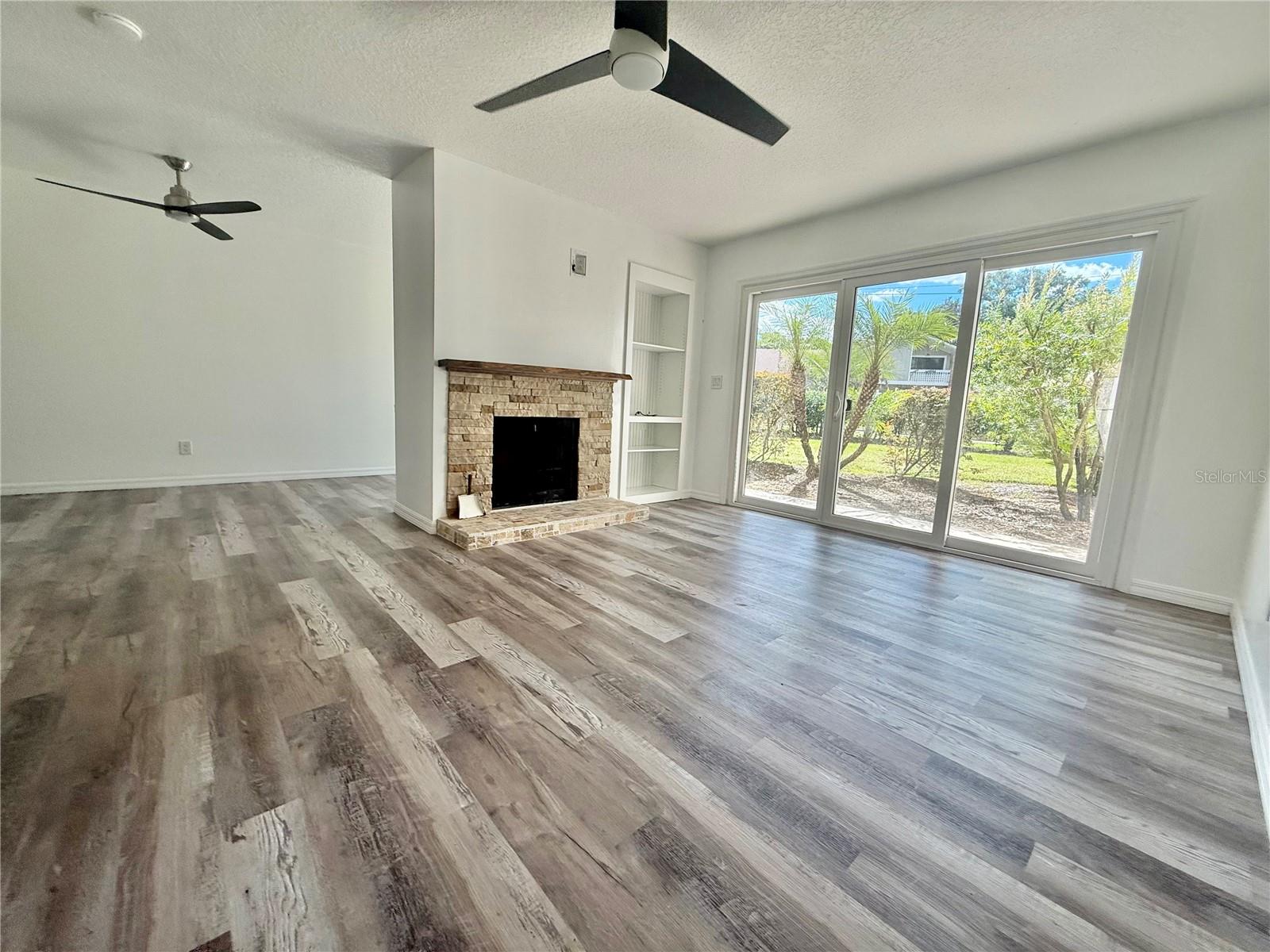 BUNKER HILL INC - Residential Lease