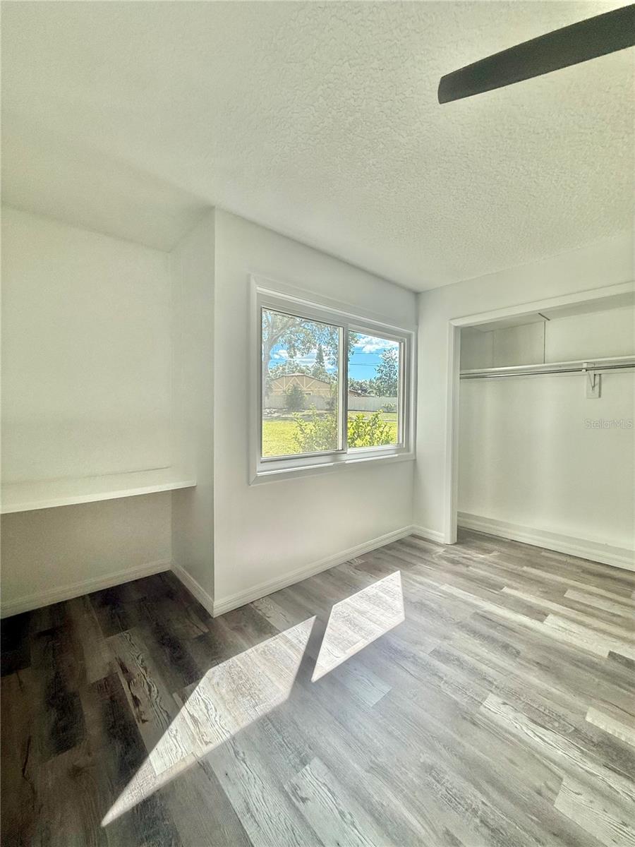 BUNKER HILL INC - Residential Lease