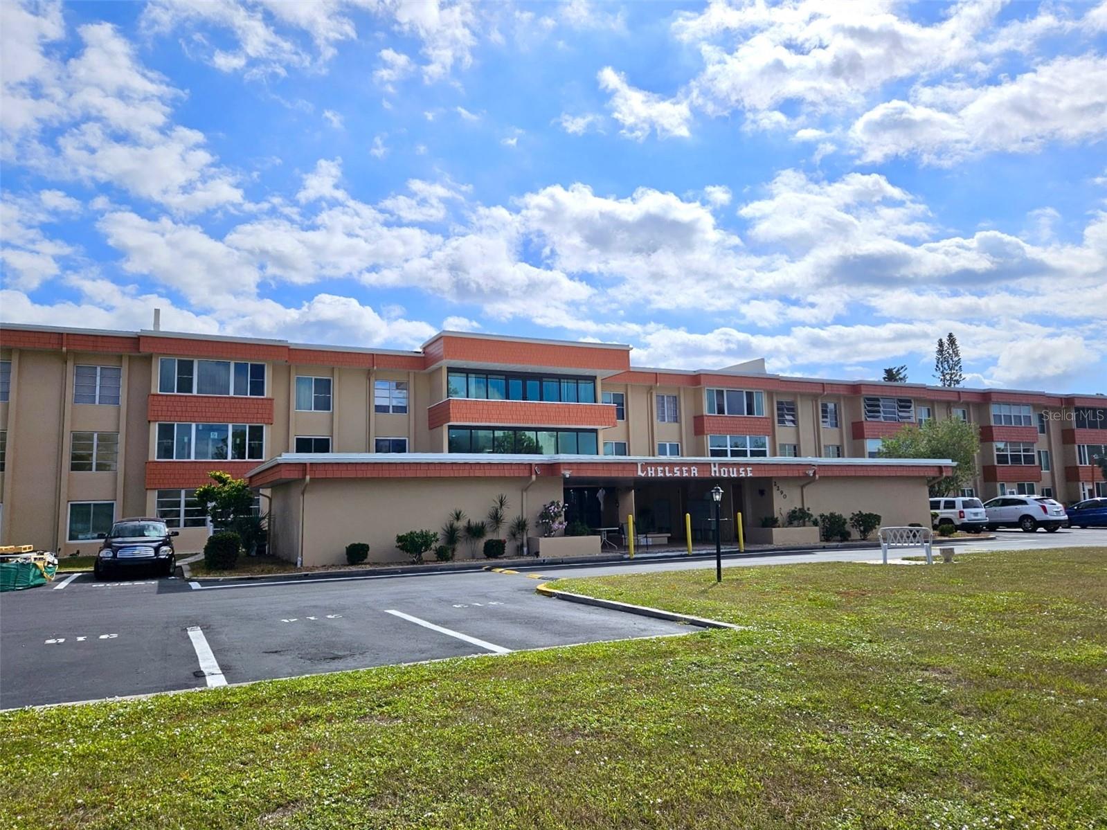 CHELSEA HOUSE/PORT CHARLOTTE - Residential