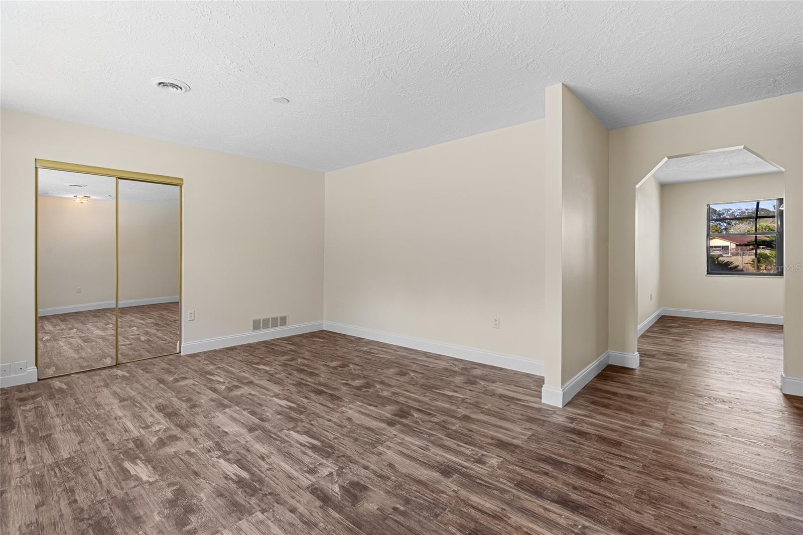 RAVENHILL - Residential