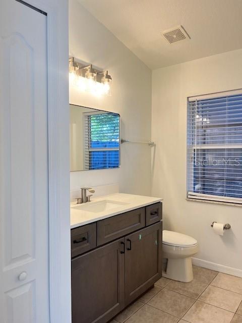 AUTUMN WOODS UNIT 01 - Residential Lease