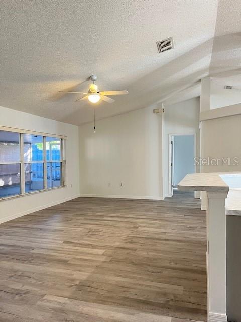 AUTUMN WOODS UNIT 01 - Residential Lease