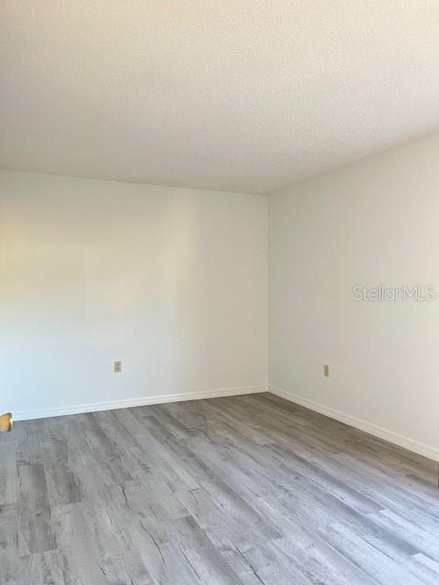 AUTUMN WOODS UNIT 01 - Residential Lease