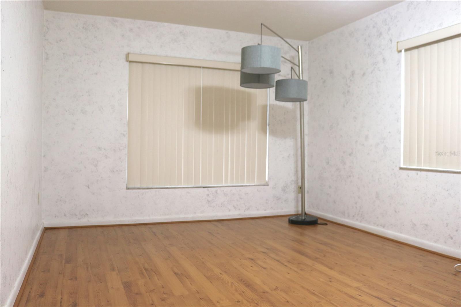 OAK VALLEY SUB UN 1 - Residential Lease