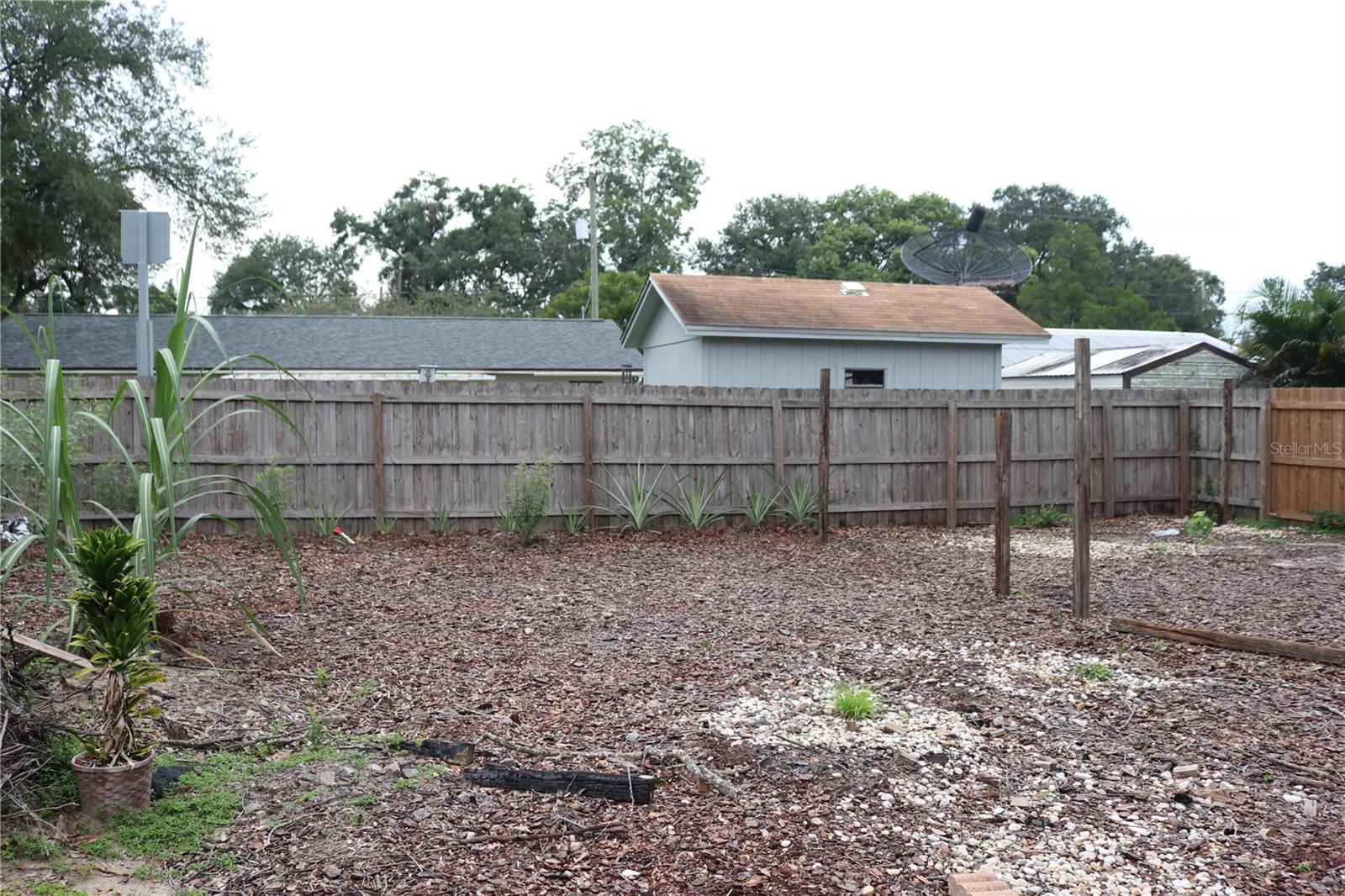 OAK VALLEY SUB UN 1 - Residential Lease