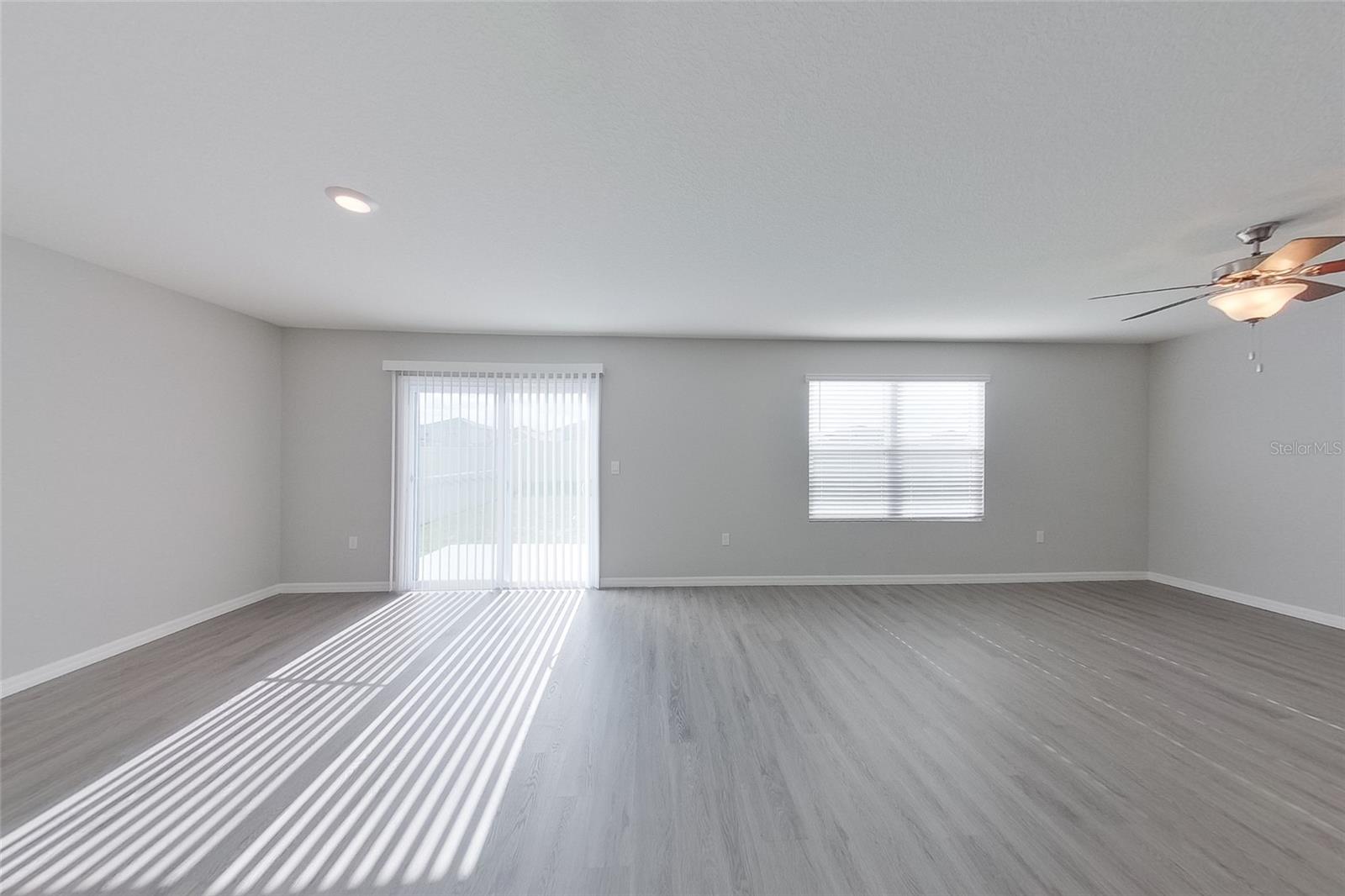 OCALA CROSSINGS - Residential Lease