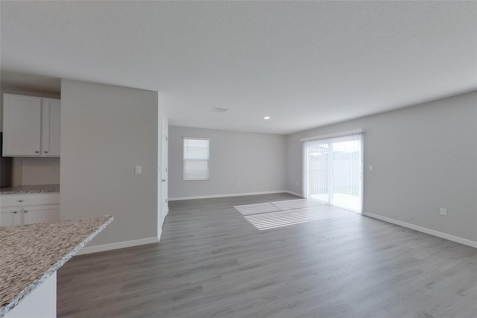 OCALA CROSSINGS - Residential Lease