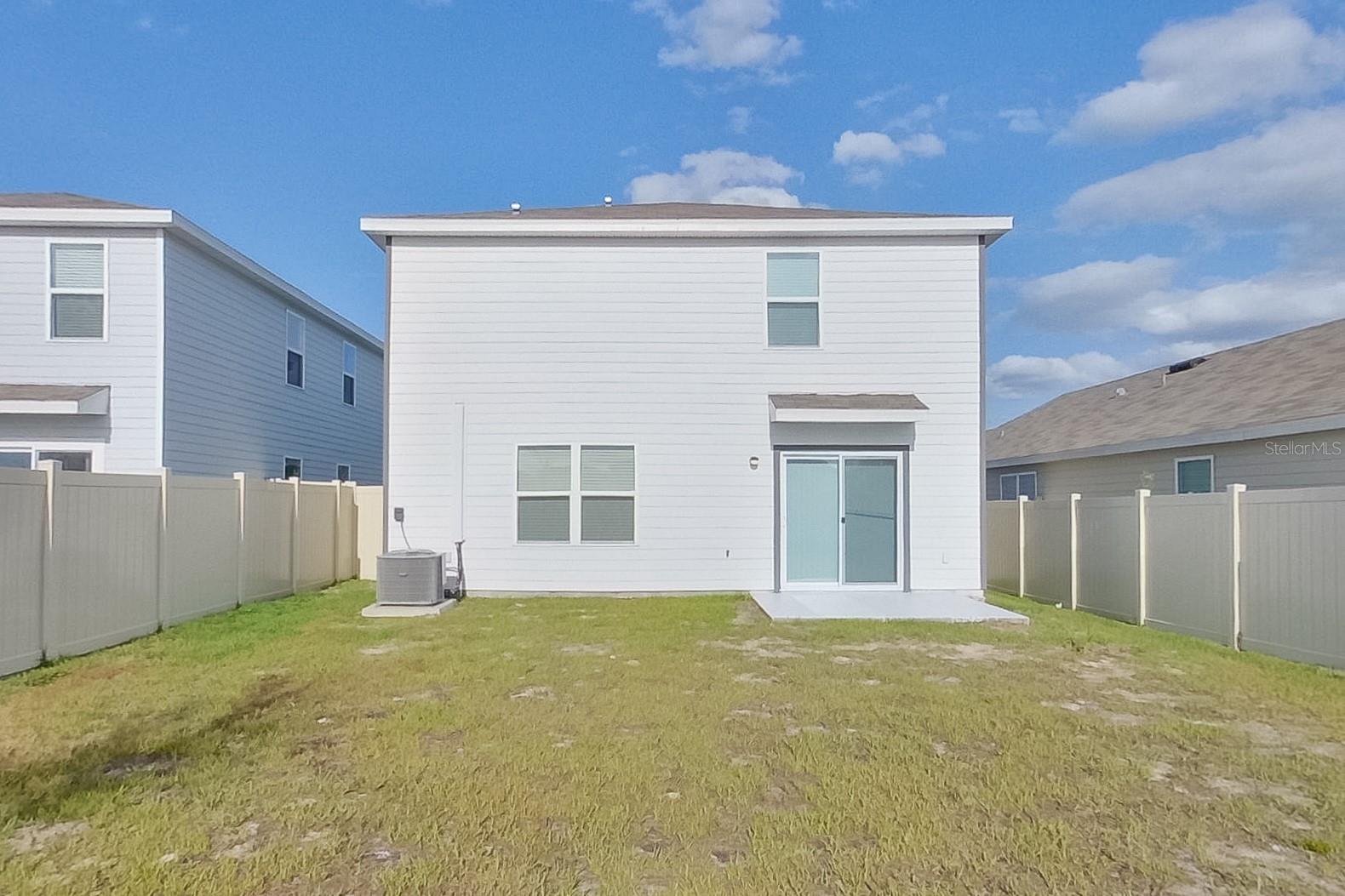 OCALA CROSSINGS - Residential Lease