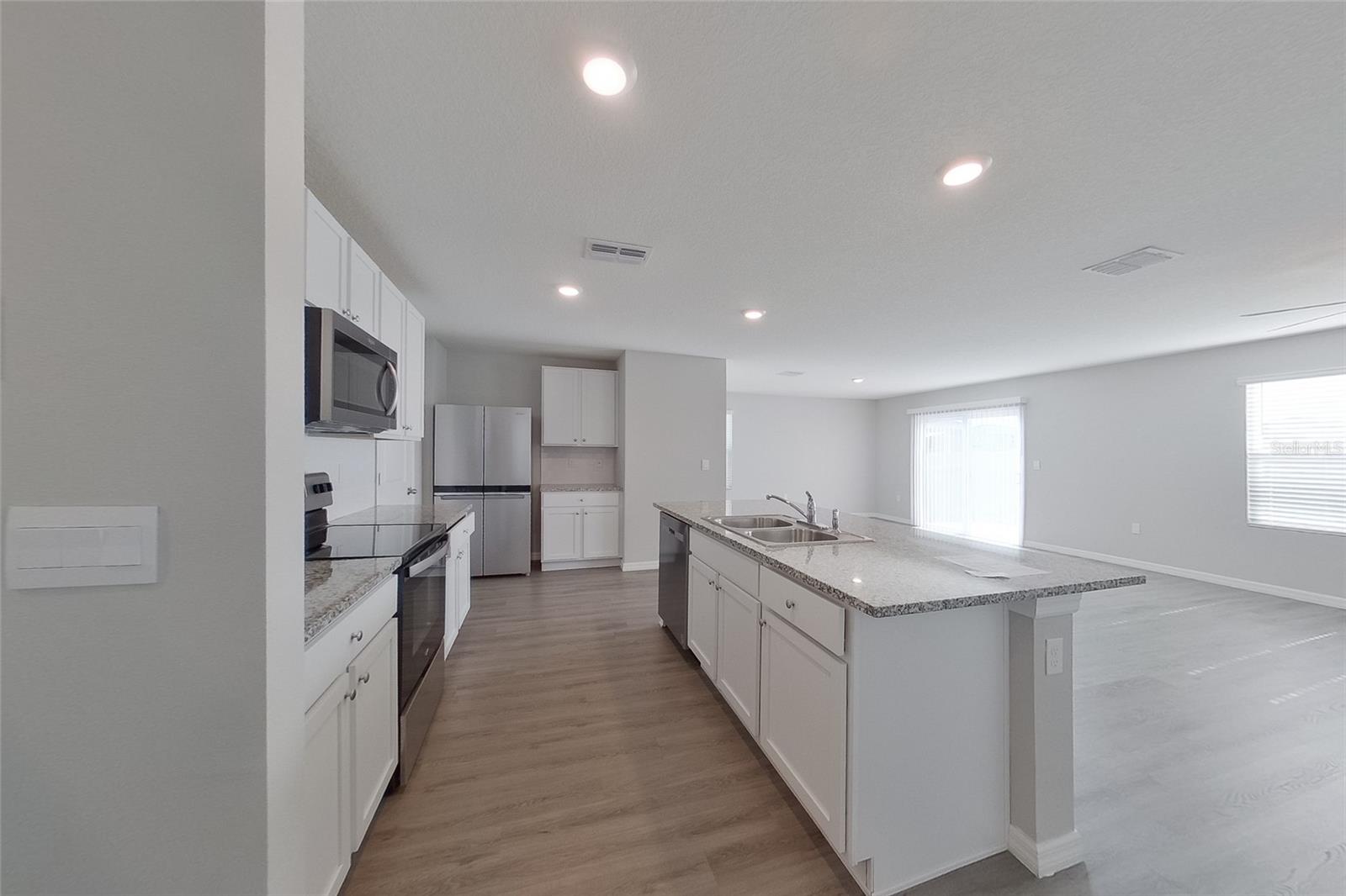 OCALA CROSSINGS - Residential Lease