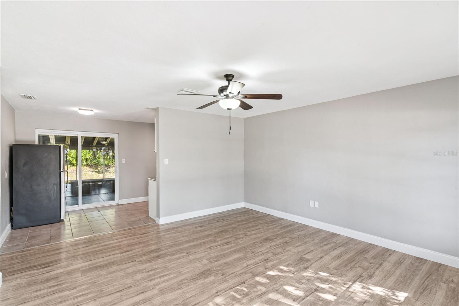 SOUTH LAKE VILLAGE SEC 01 - Residential