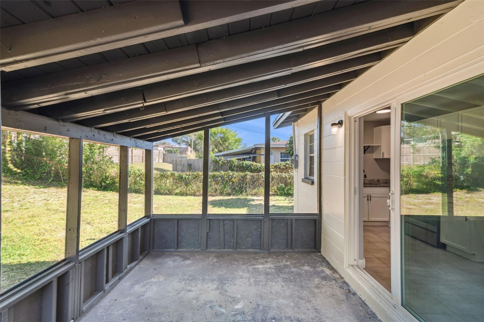 SOUTH LAKE VILLAGE SEC 01 - Residential