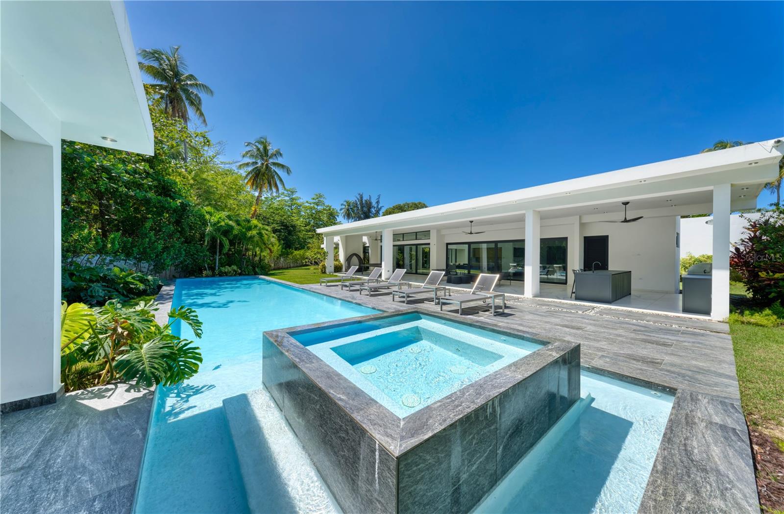 DORADO BEACH ESTATES - Residential