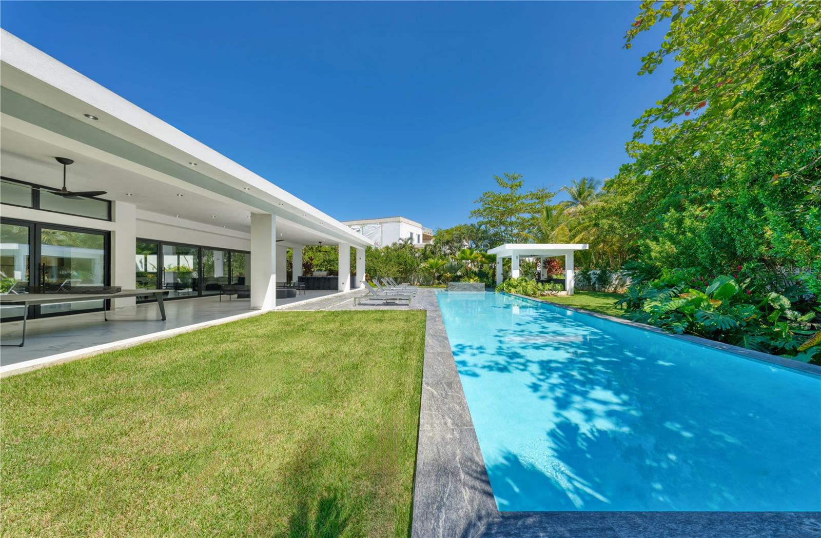 DORADO BEACH ESTATES - Residential