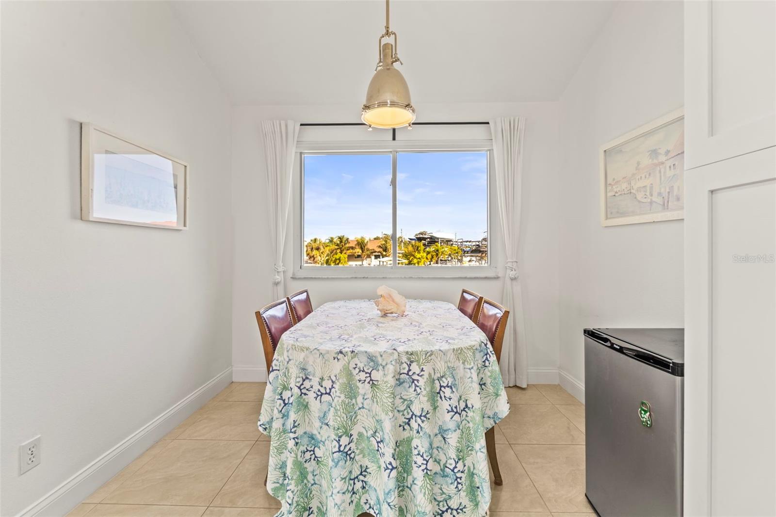 CURLEW LANDINGS - Residential