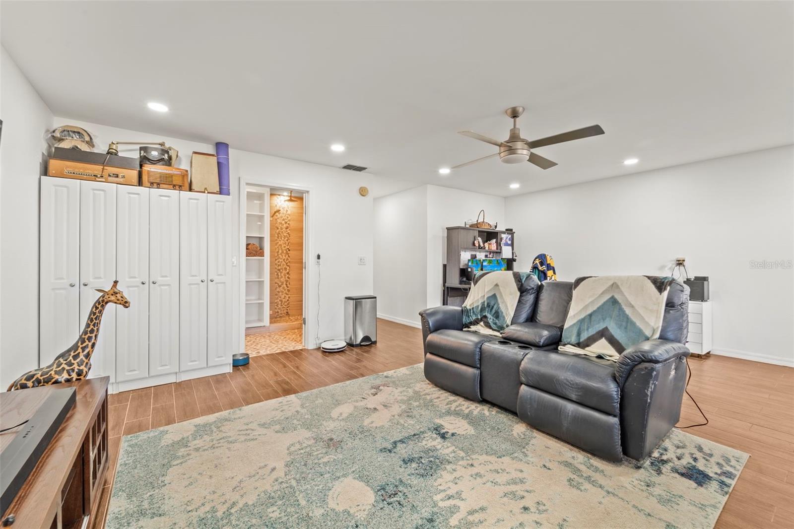 CURLEW LANDINGS - Residential