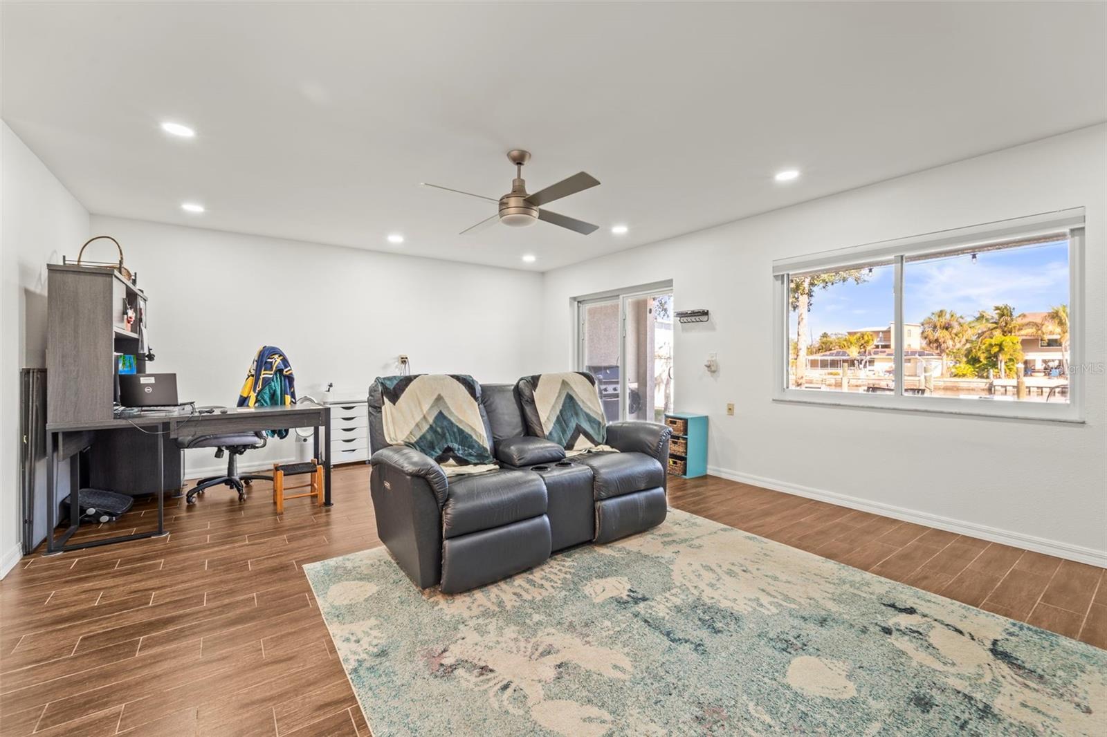 CURLEW LANDINGS - Residential