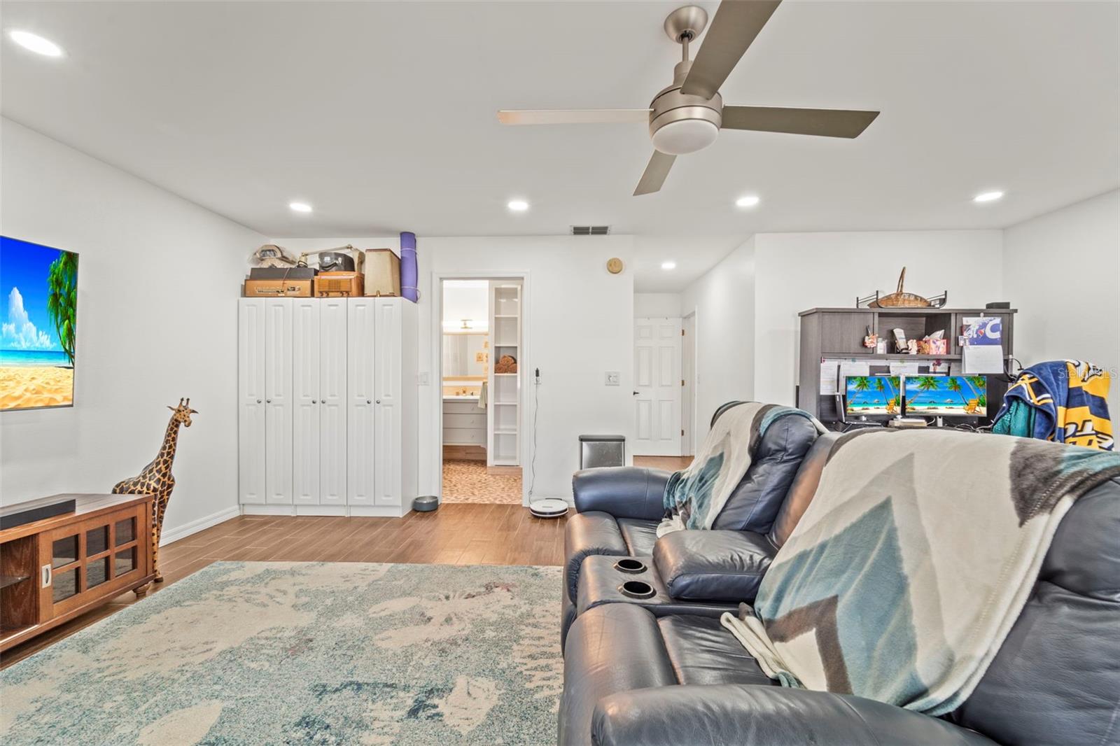 CURLEW LANDINGS - Residential