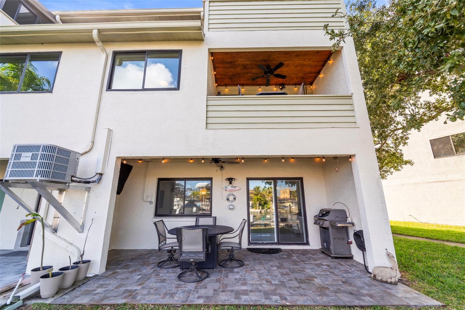 CURLEW LANDINGS - Residential