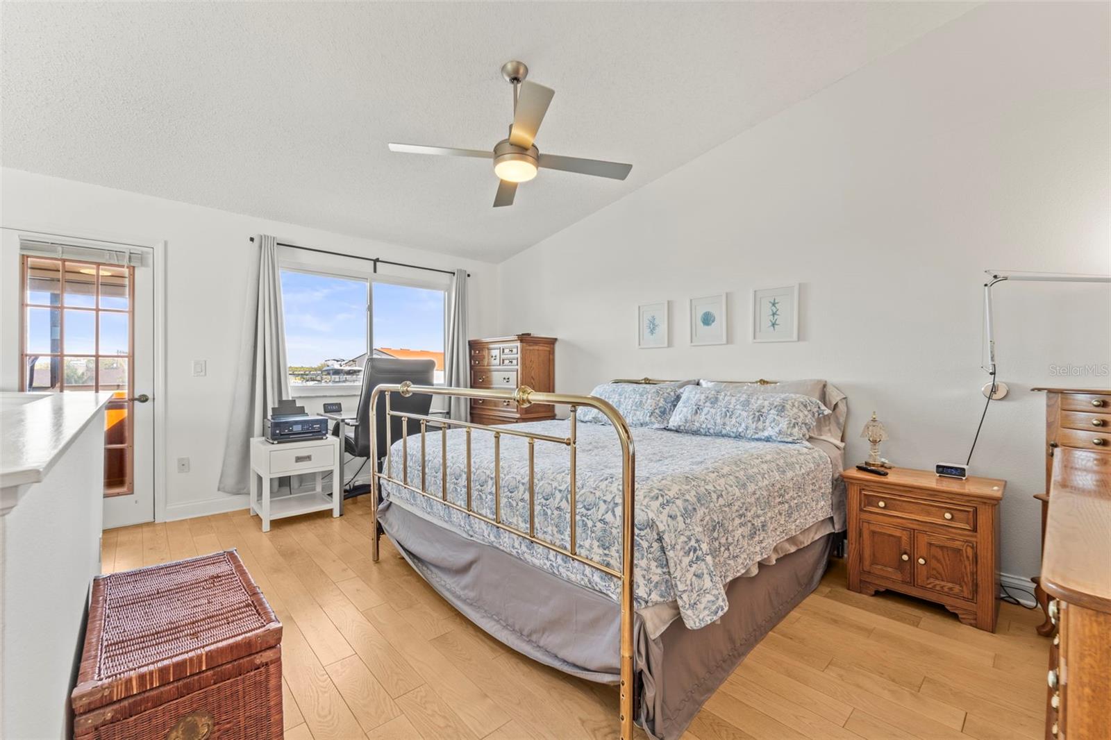 CURLEW LANDINGS - Residential