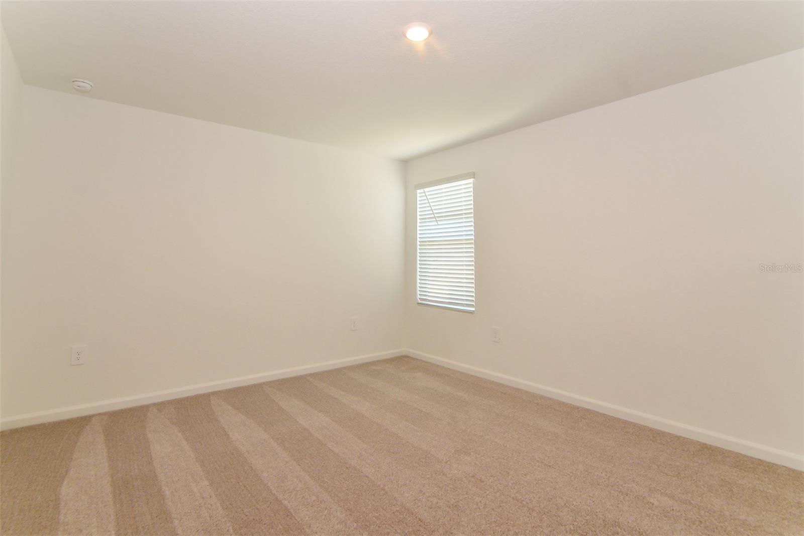 HAMILTON BLUFF SUB - Residential Lease