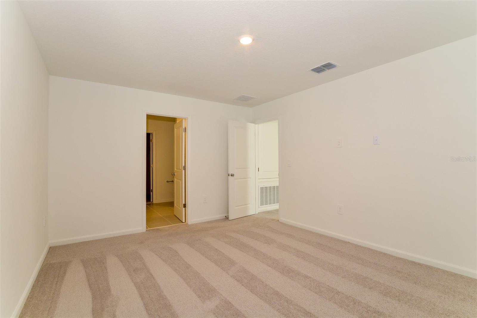 HAMILTON BLUFF SUB - Residential Lease