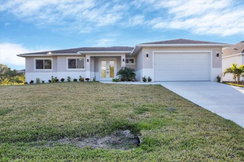 A home in PORT CHARLOTTE