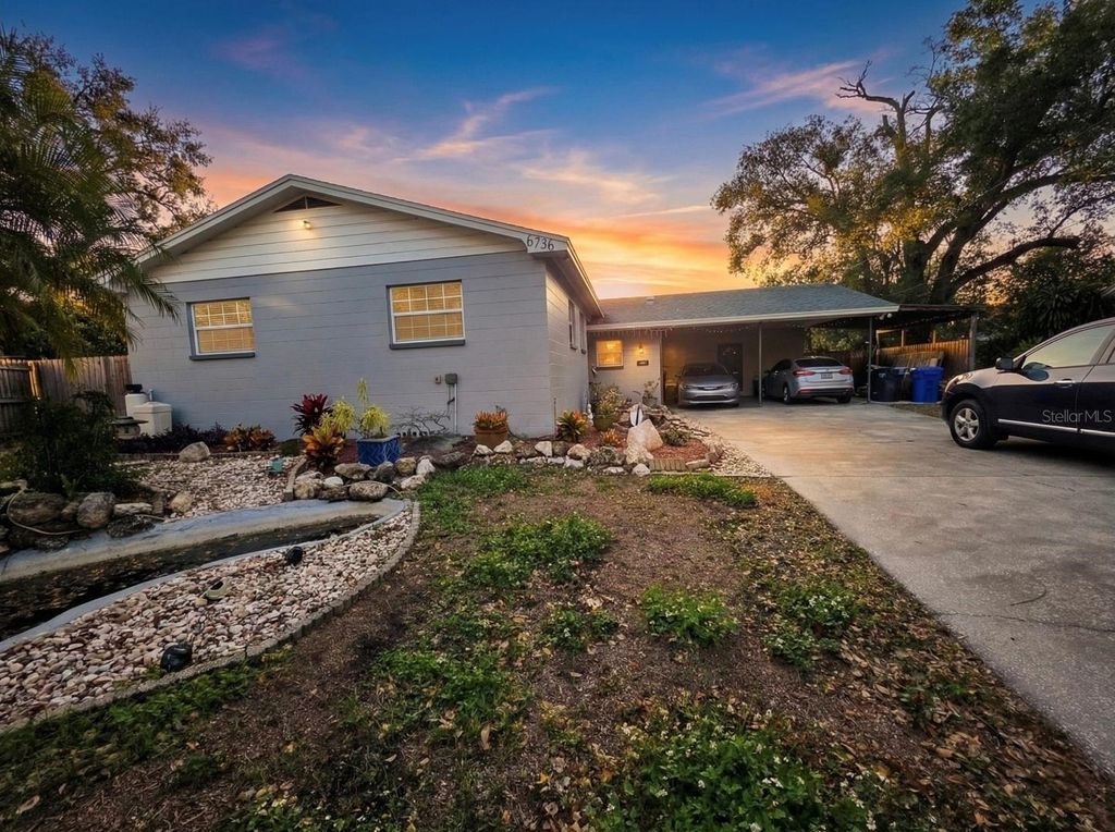 Photo of 6736 Ralston Beach Circle, Tampa, FL 33614 (MLS # TB8468780)