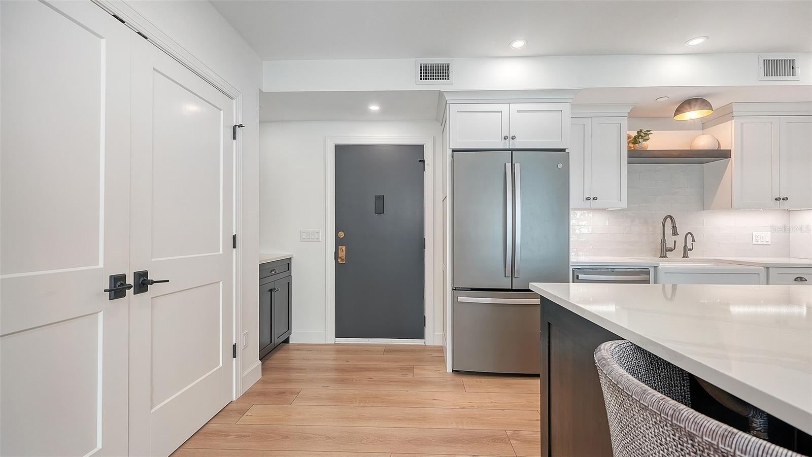 1102 BENJAMIN FRANKLIN DRIVE 810